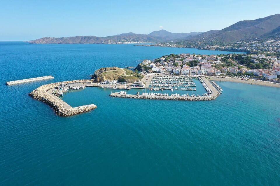 Ferienwohnung Port De Llanca , La Miranda Exterior foto
