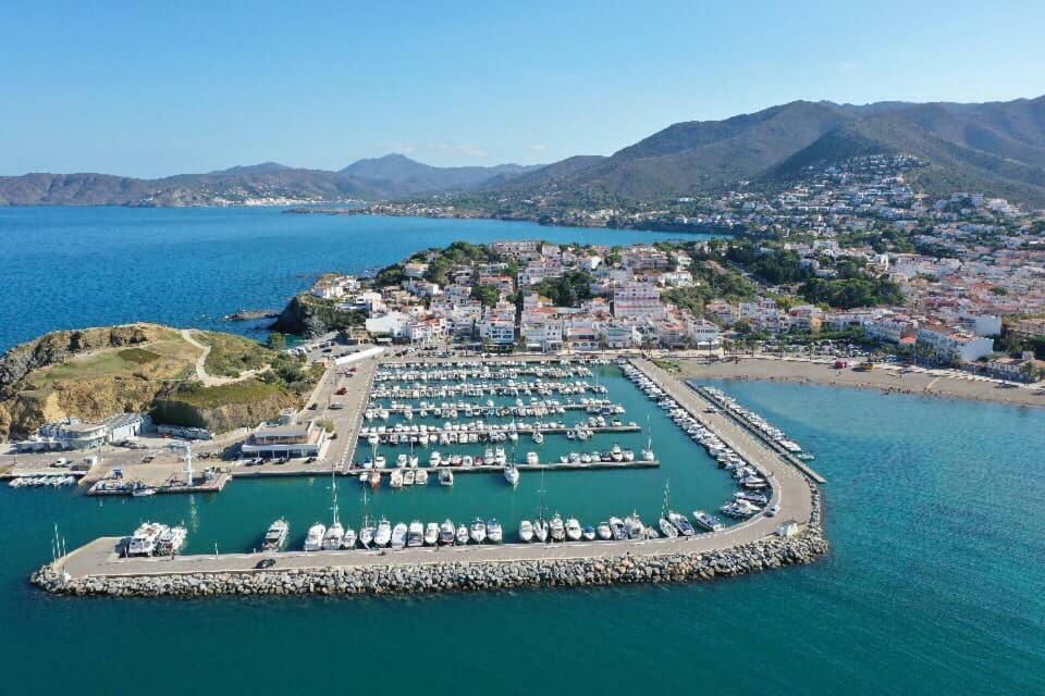 Ferienwohnung Port De Llanca , La Miranda Exterior foto
