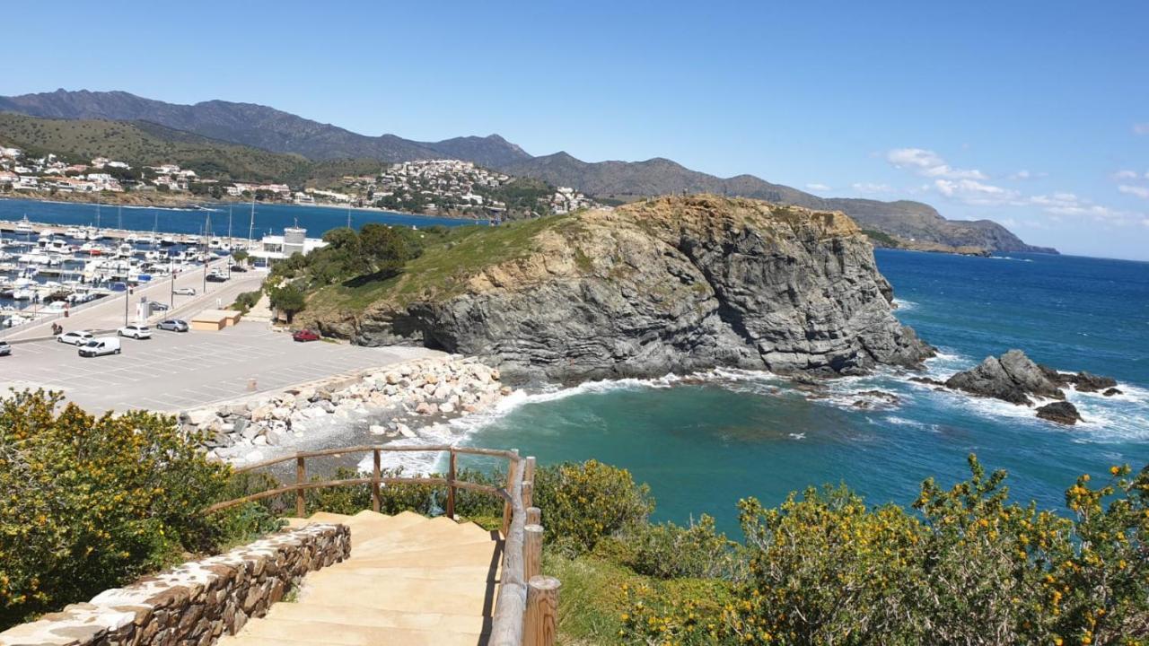 Ferienwohnung Port De Llanca , La Miranda Exterior foto