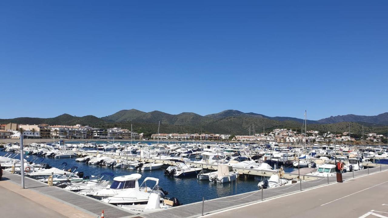 Ferienwohnung Port De Llanca , La Miranda Exterior foto