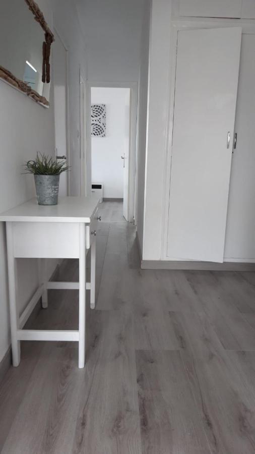 Ferienwohnung Port De Llanca , La Miranda Exterior foto